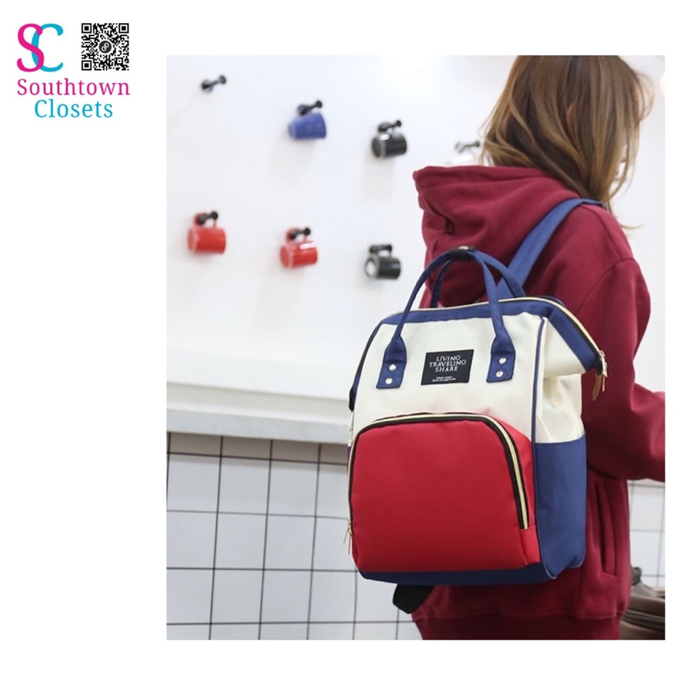 NWOT Versatile Bag Used As A Backpack or Diaper Bag, Multiple Comportments